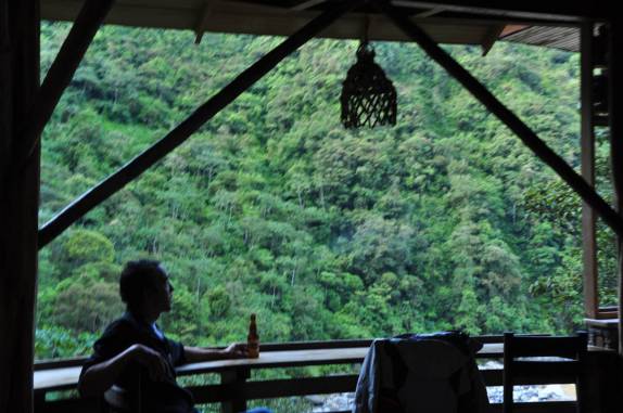 Um lugar absolutamente inspirador para se tomar uma cerveja, no Pailón del Diablo, próximo à Baños, no Equador